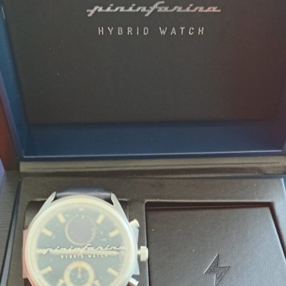 Pininfarina Hybrid Smartwatch - Brand New in Box! 🚀